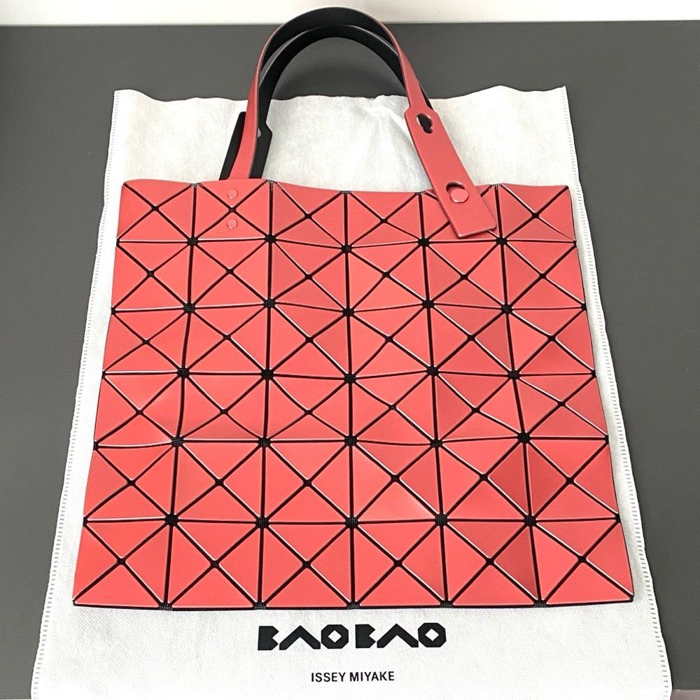 Bao Bao Issey Miyake LUCENT W COLOR TOTE BAG Contemporary Designer Gift NWT - Picture 16 of 16